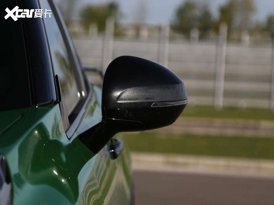 2022I05 05+ 2.0TD Ԅb