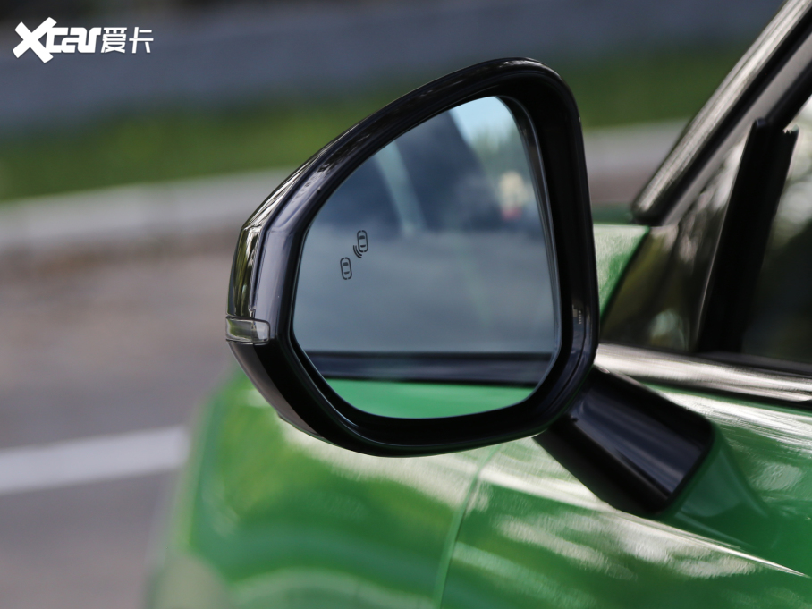 2022I05 05+ 2.0TD Ԅb