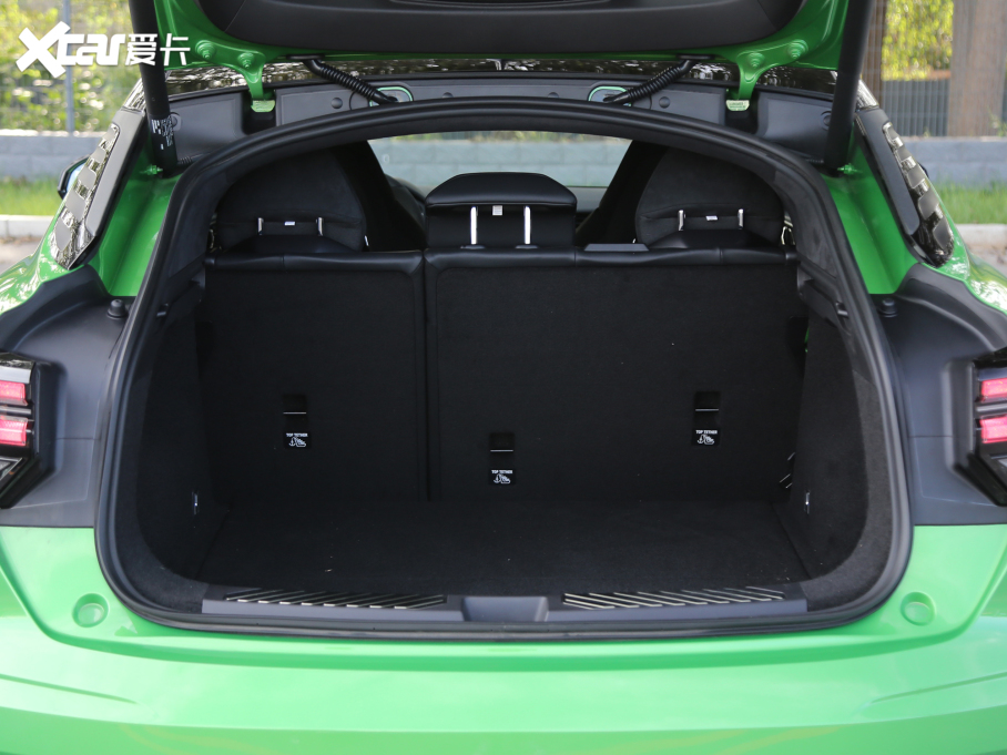 2022I05 05+ 2.0TD Ԅb