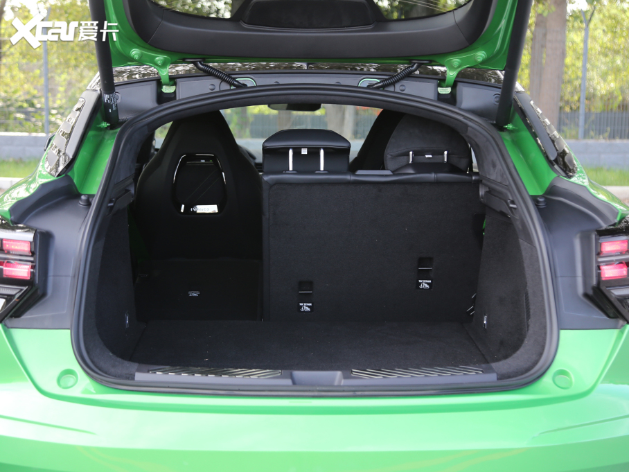 2022I(lng)05 05+ 2.0TD Ԅb