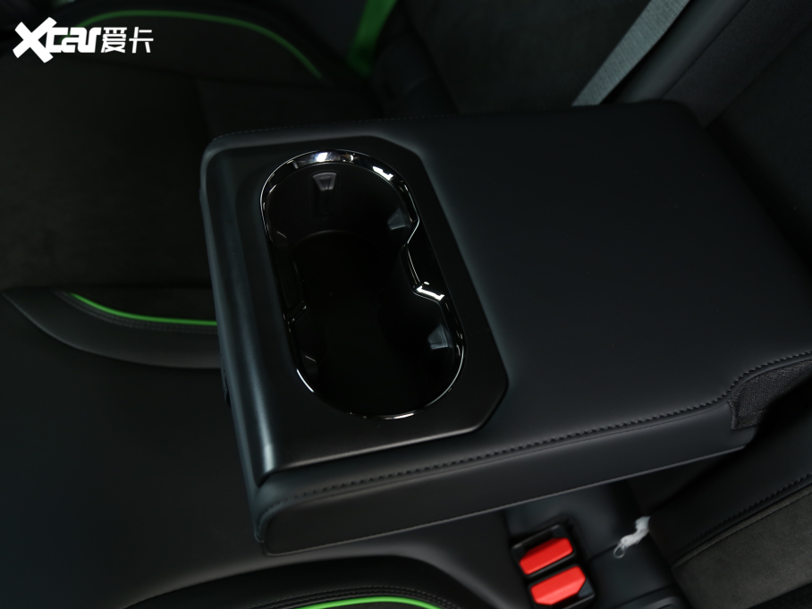 2022I05 05+ 2.0TD Ԅb