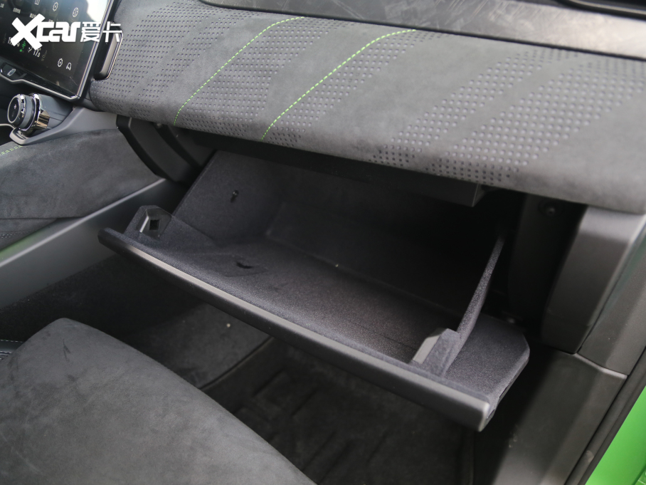 2022I(lng)05 05+ 2.0TD Ԅb