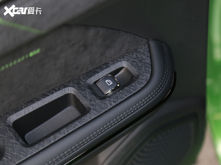 2022I05 05+ 2.0TD Ԅb