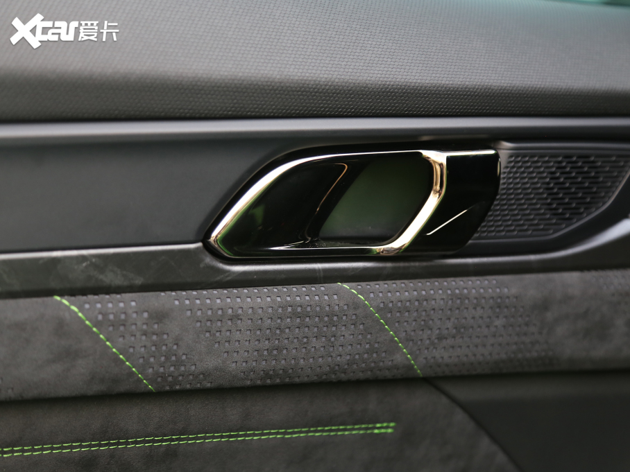 2022I05 05+ 2.0TD Ԅb