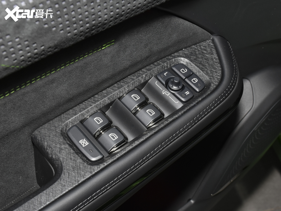 2022I05 05+ 2.0TD Ԅ̽