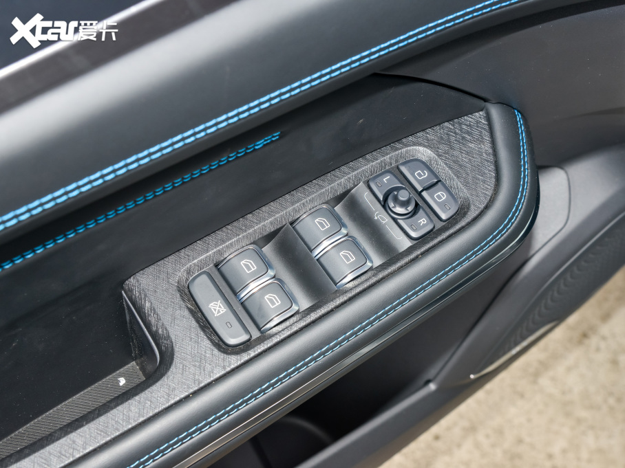 2022I05 2.0TD ҫHalo ײɫ݆ݞ