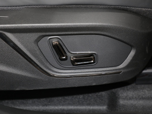 20222.0TD (q) Halo g