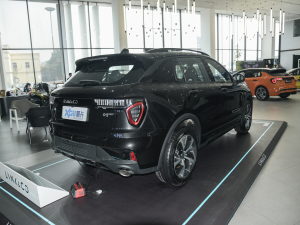 2022款1.5TD PHEV Plus 右后45度