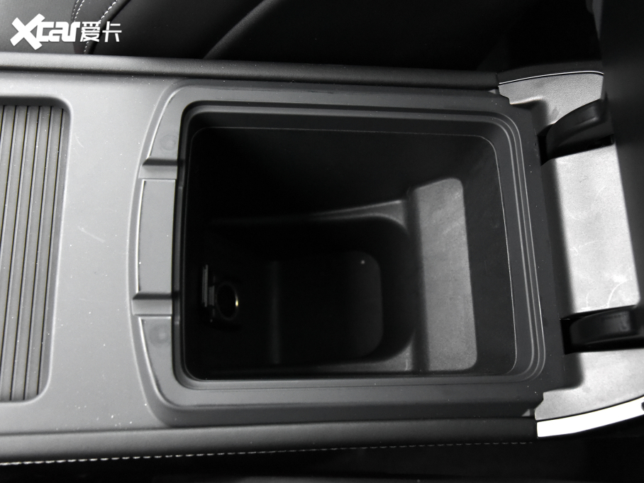 2022I02 Hatchback 20TD Pro