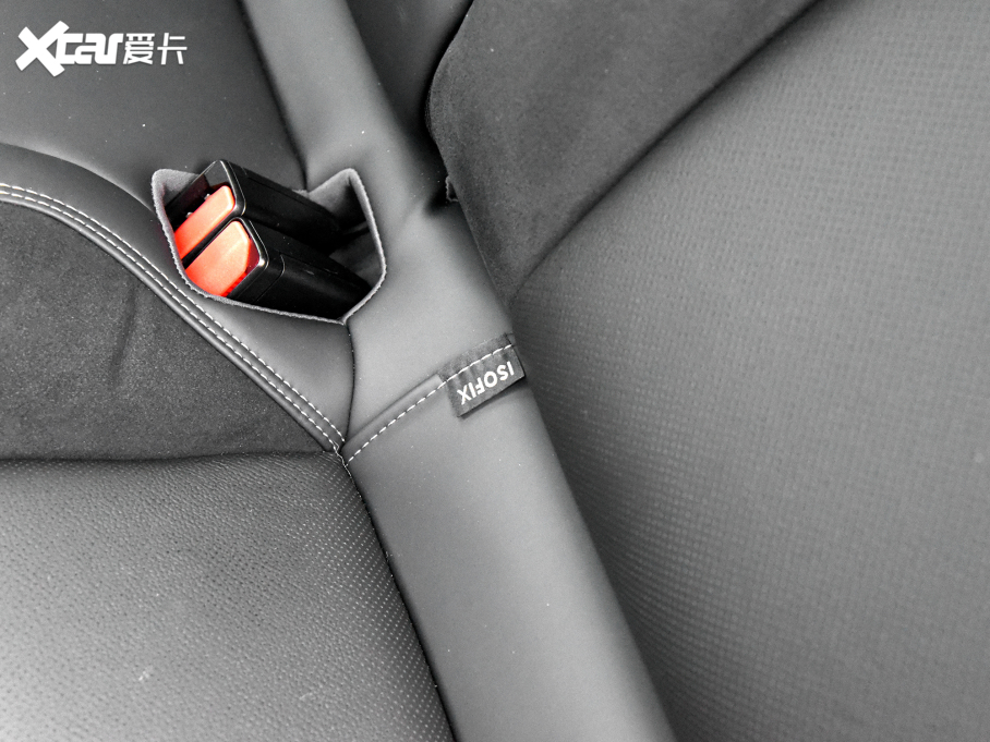 2022I02 Hatchback 20TD Pro