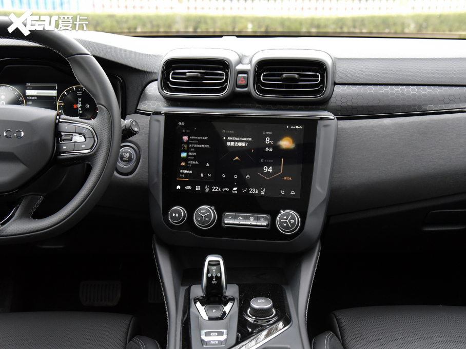 2022I02 Hatchback 20TD Pro