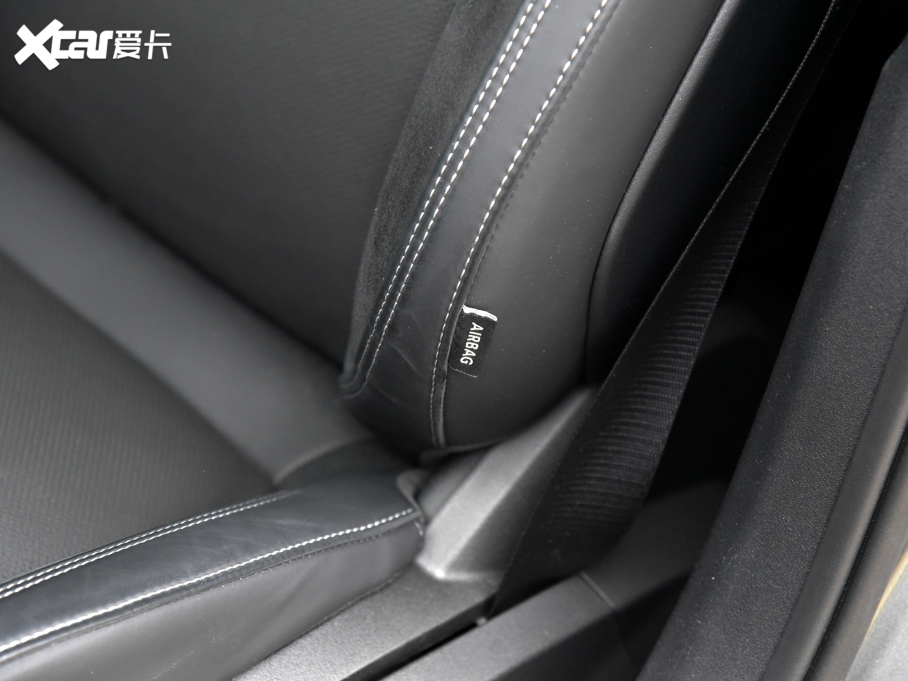 2022I02 Hatchback 20TD Pro