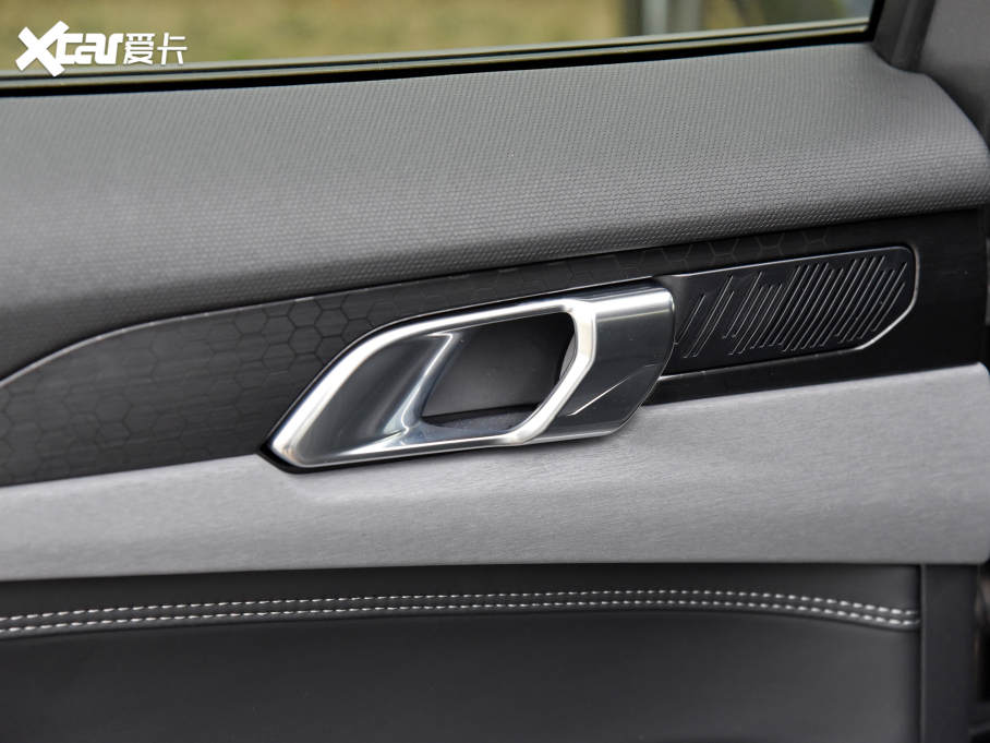 2022I(lng)02 Hatchback 20TD Pro