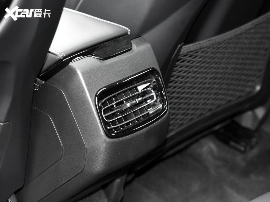 2022I(lng)02 Hatchback 20TD Pro