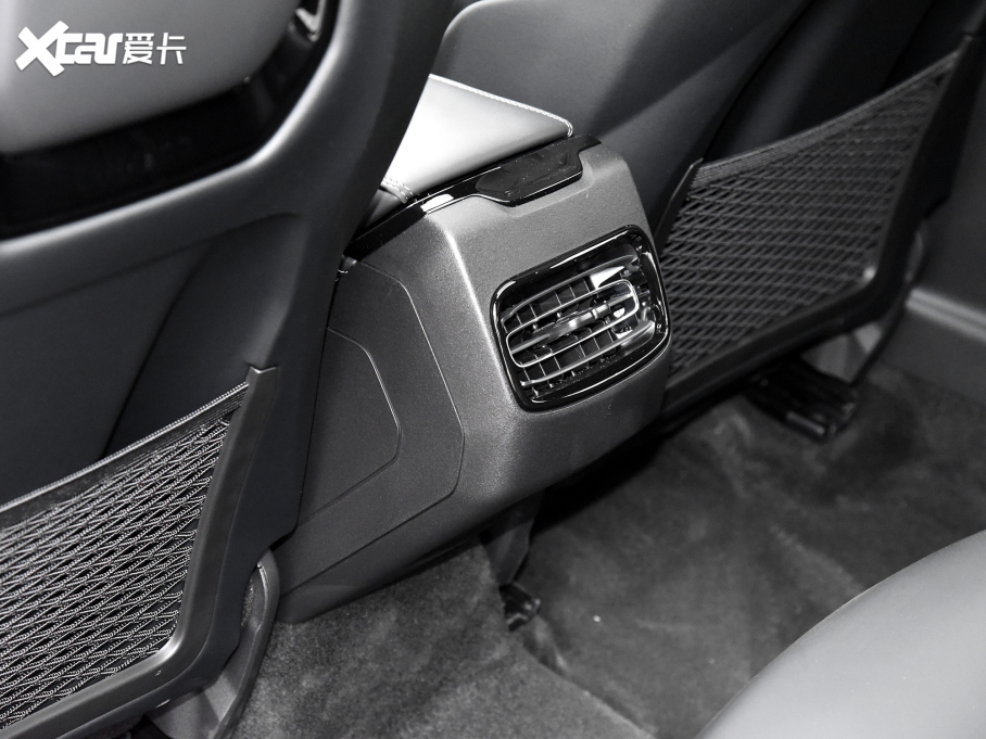 2022I02 Hatchback 20TD Pro