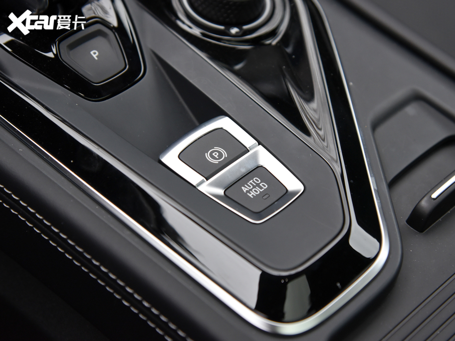 2022I(lng)02 Hatchback 20TD Pro