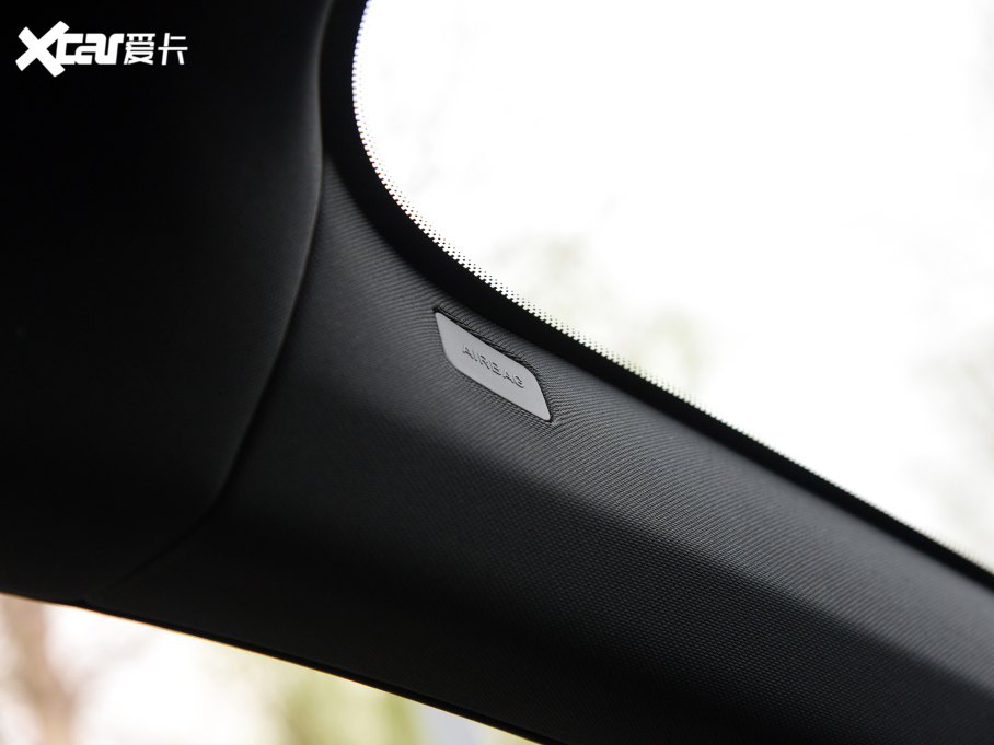 2022I(lng)02 Hatchback 20TD Pro