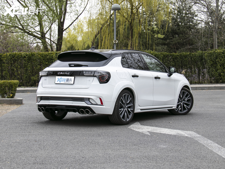 2022I02 Hatchback 20TD Pro