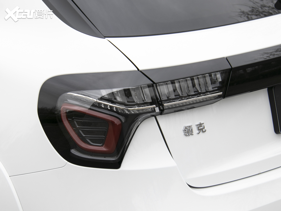 2022I02 Hatchback 20TD Pro