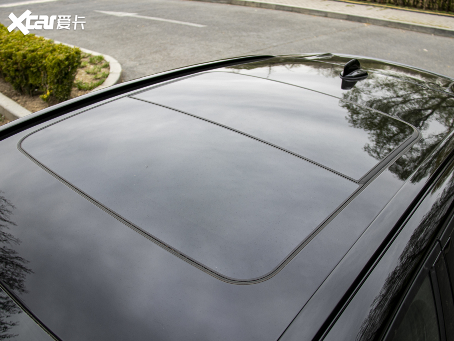 2022I02 Hatchback 20TD Pro