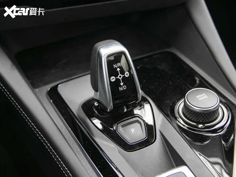 2022I02 Hatchback 20TD Pro