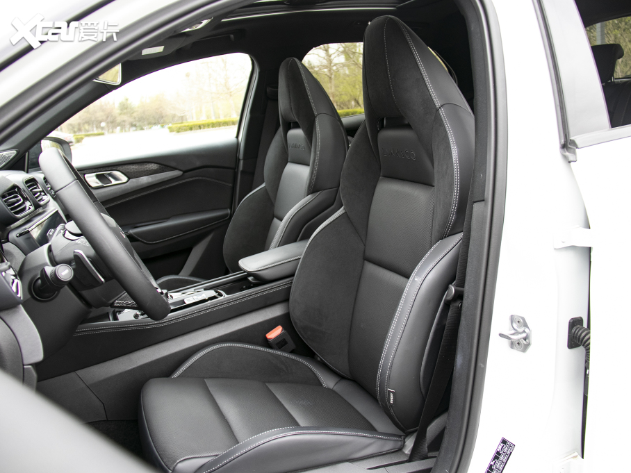 2022I(lng)02 Hatchback 20TD Pro