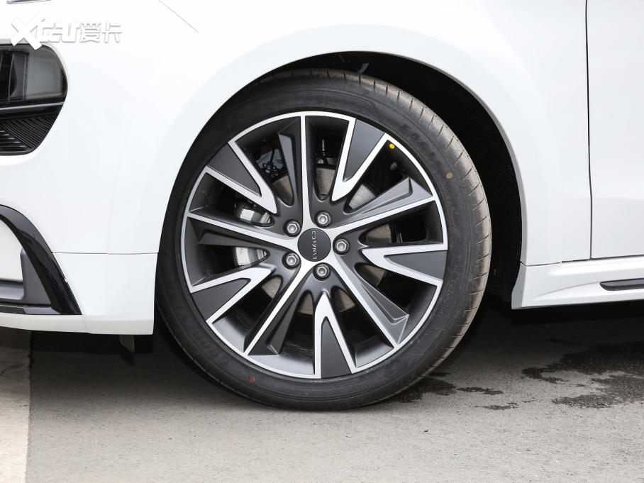 2022I02 Hatchback 20TD Plus