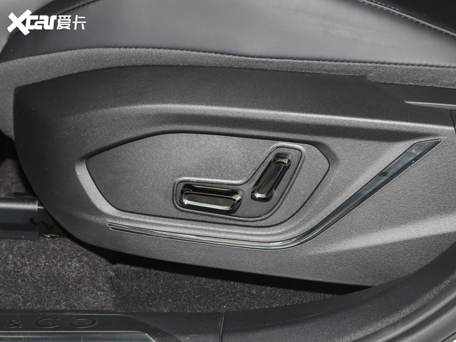 2023���I(l��ng)��01 1.5TD EM-F AM