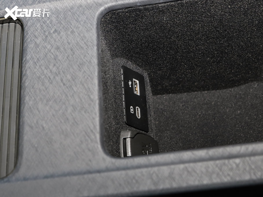 2023���I(l��ng)��01 1.5TD EM-F AM