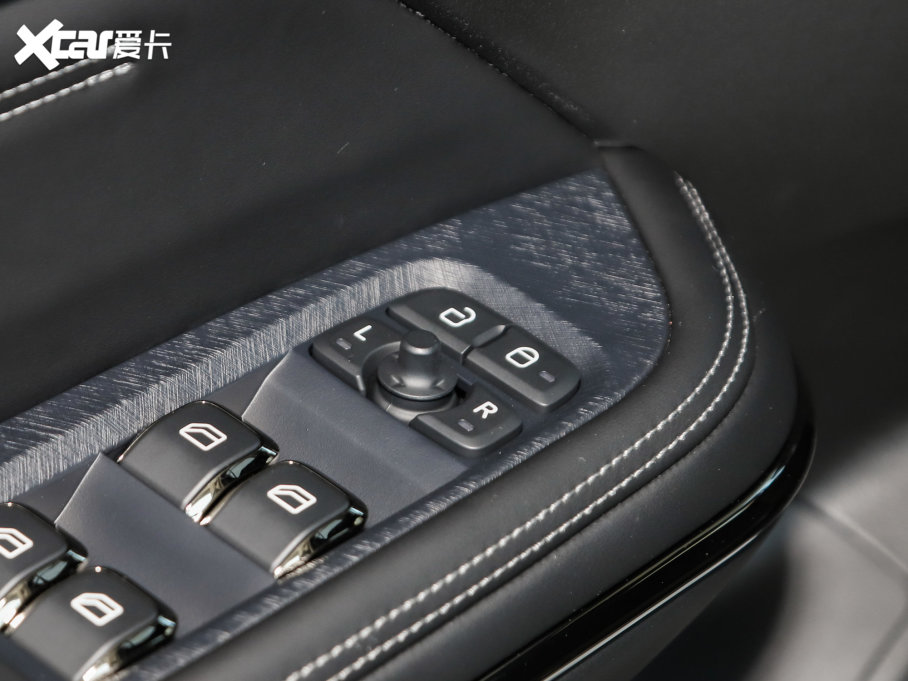 2023I01 1.5TD EM-F AM