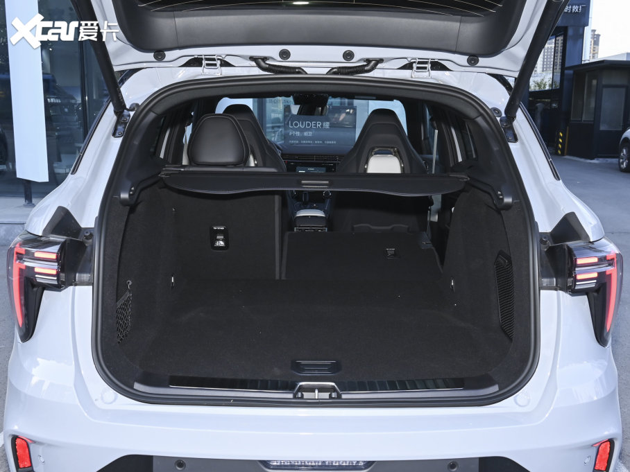 2023I01 PHEV 1.5TD EM-P ذ