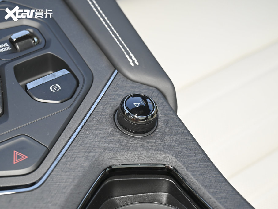 2023I01 PHEV 1.5TD EM-P ذ