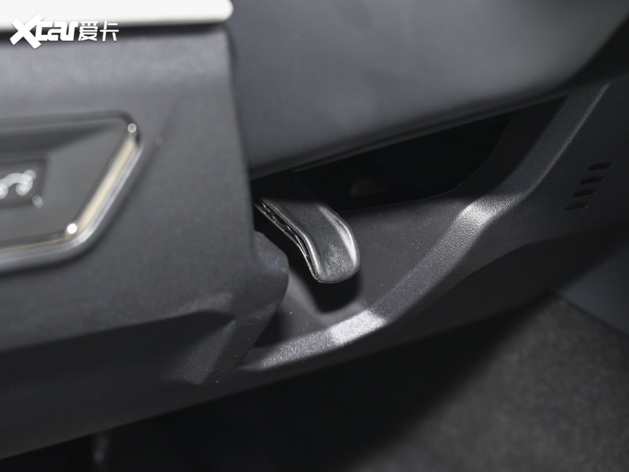 2023I01 PHEV 1.5TD EM-P ذ