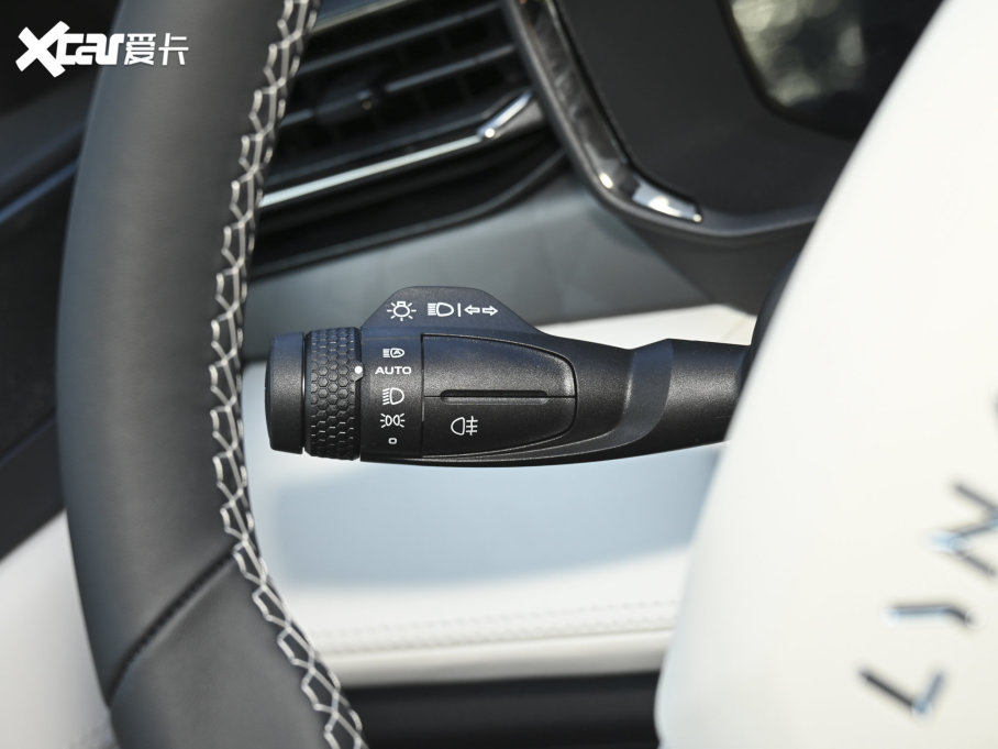 2023I01 PHEV 1.5TD EM-P ذ