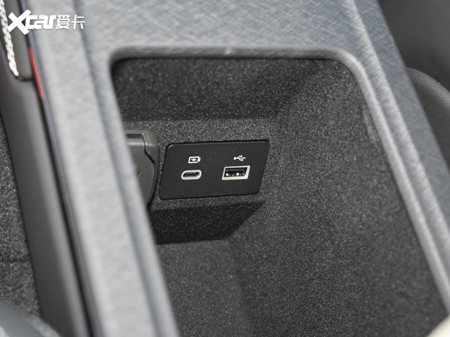 2023I01 PHEV 1.5TD EM-P ذ