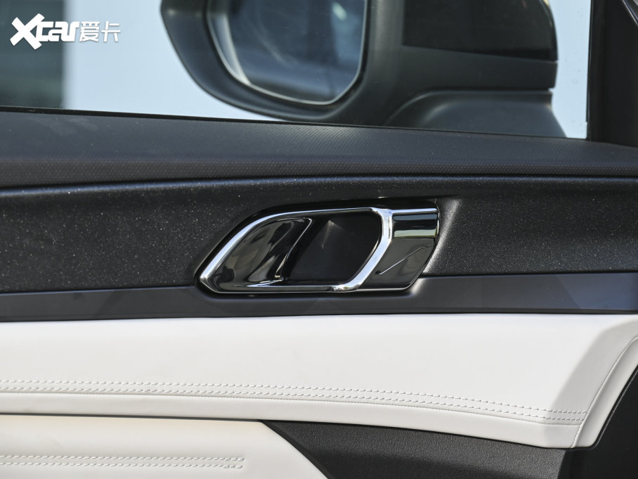 2023I01 PHEV 1.5TD EM-P ذ