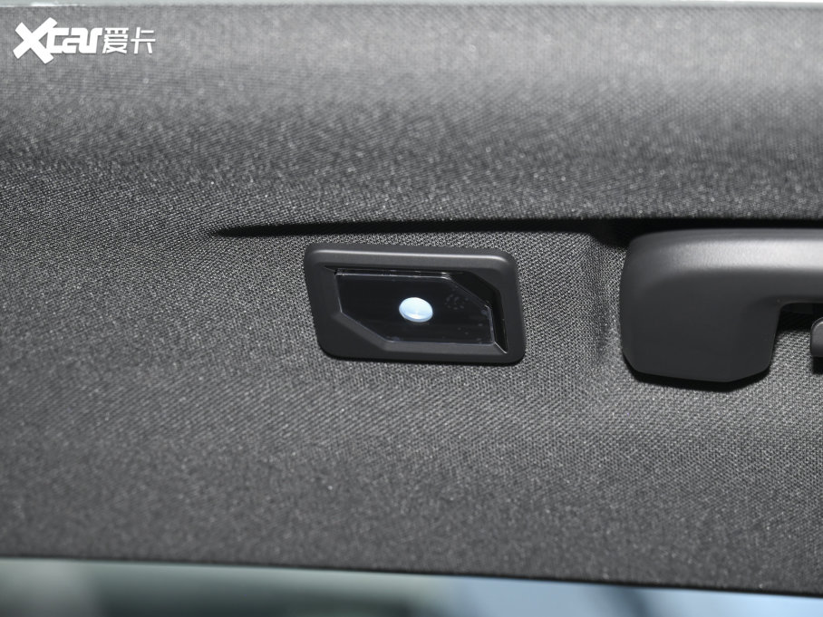 2023I01 PHEV 1.5TD EM-P ذ