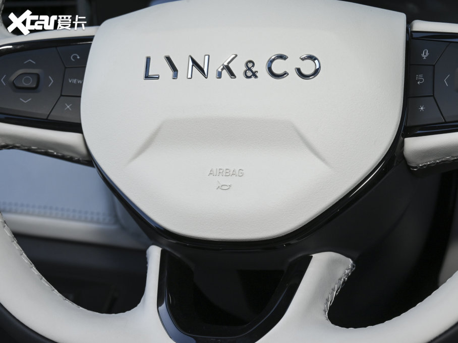 2023I01 PHEV 1.5TD EM-P ذ