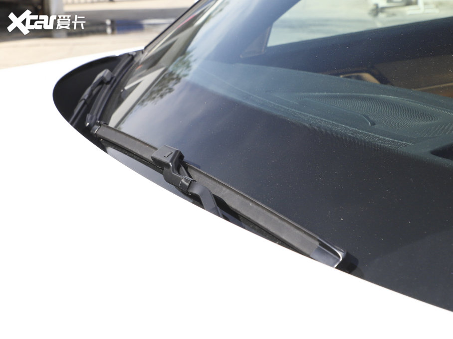 2023I09Դ 2.0TD EM-P hPM 