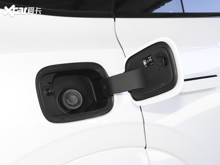 2023I09Դ 2.0TD EM-P hPM 