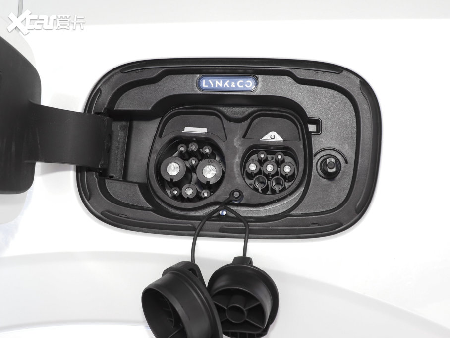 2023I09Դ 2.0TD EM-P hPM 