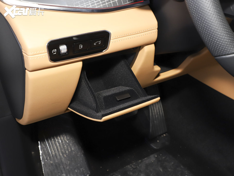 2023I09Դ 2.0TD EM-P hPM 