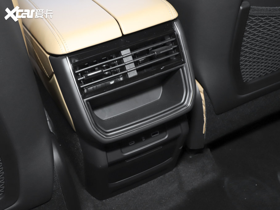 2023I09Դ 2.0TD EM-P hPM 