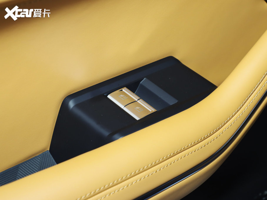 2023I09Դ 2.0TD EM-P hPM 