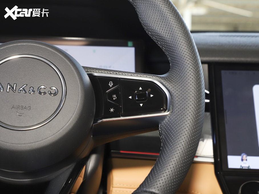 2023I09Դ 2.0TD EM-P hPM 