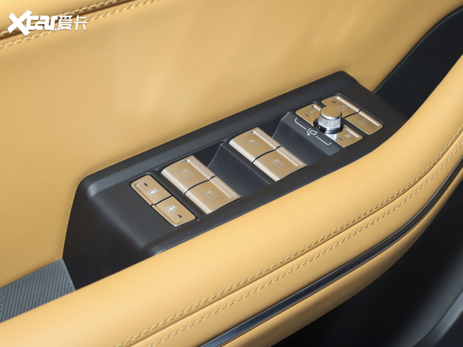 2023I09Դ 2.0TD EM-P hPM 