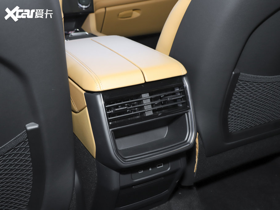 2023I09Դ 2.0TD EM-P hPM 