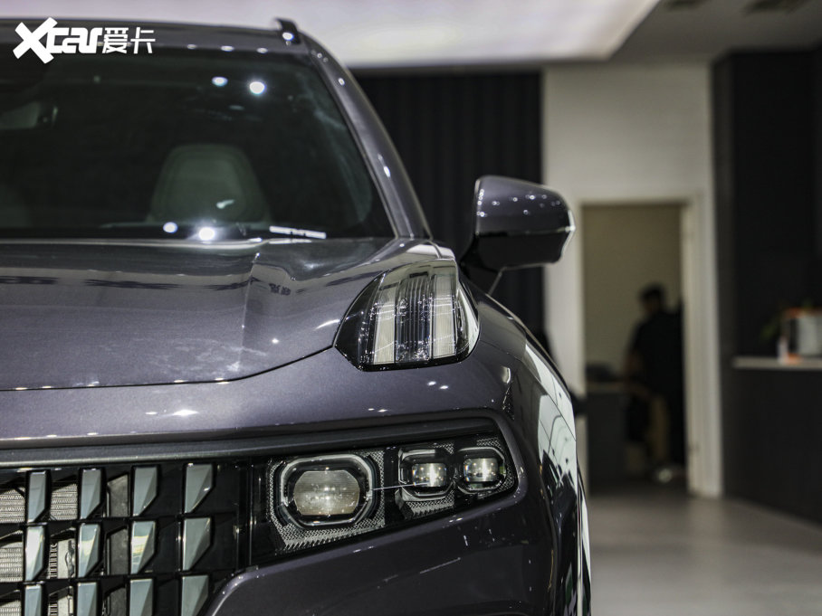 2023I09Դ 2.0TD EM-P hPM 