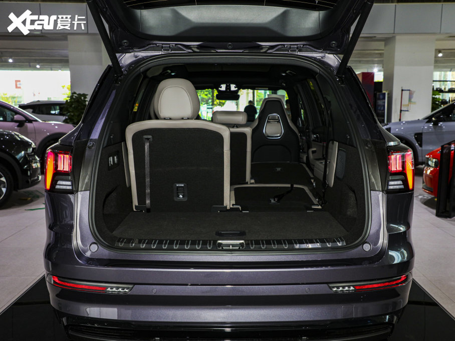 2023I09Դ 2.0TD EM-P hPM 