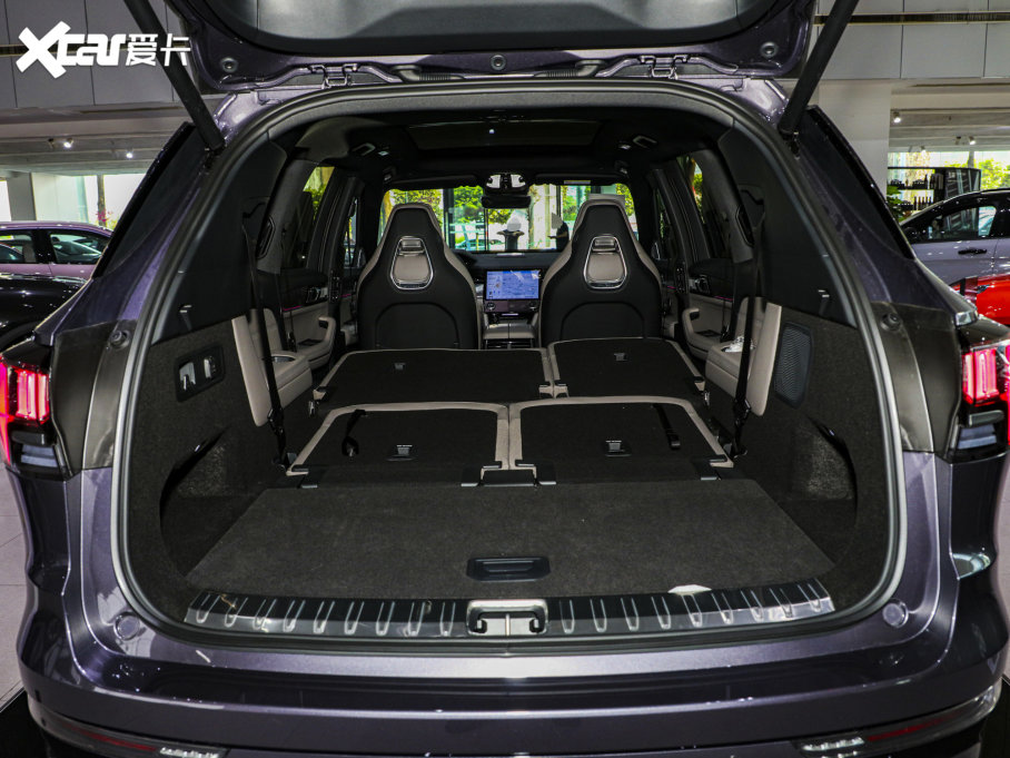 2023I09Դ 2.0TD EM-P hPM 